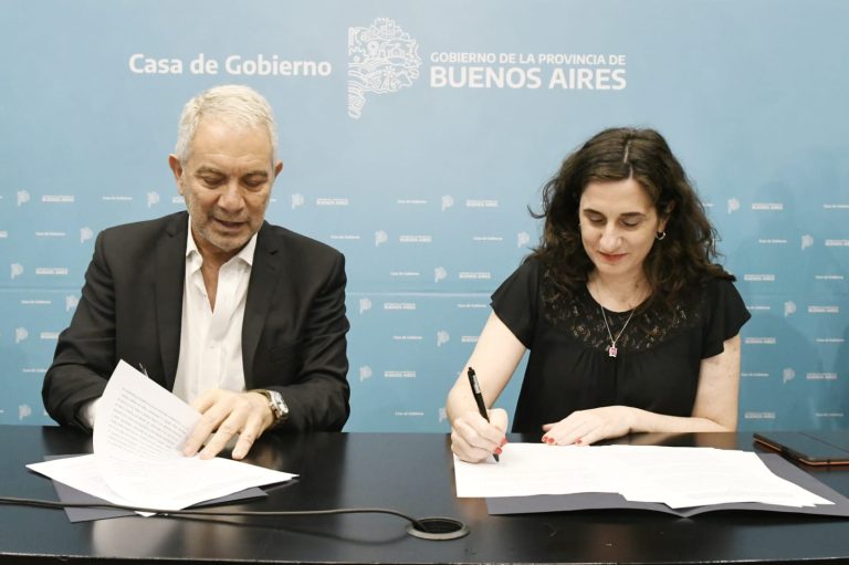 FOGABA firma convenio de “Tu empresa en un trámite”
