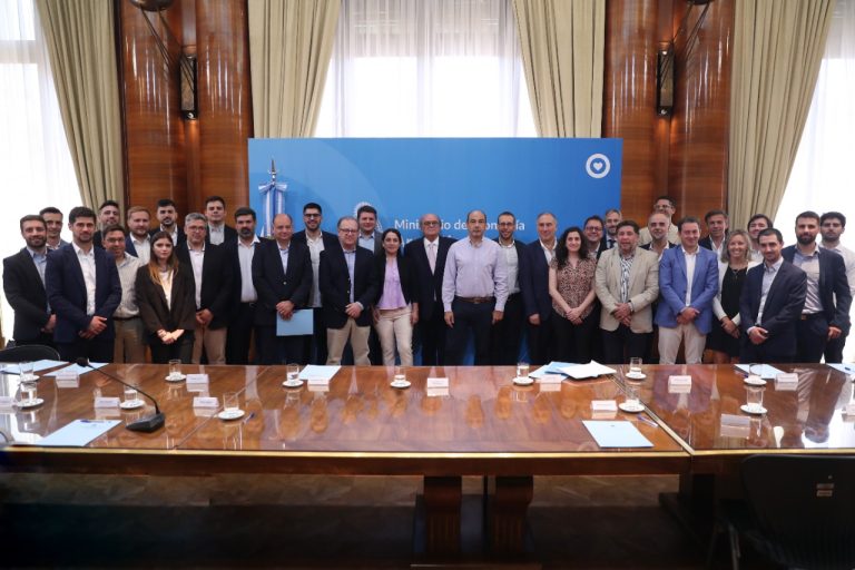 FONRED se incorpora al programa CreAr