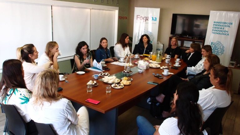 Desayuno de mujeres empresarias en Luján