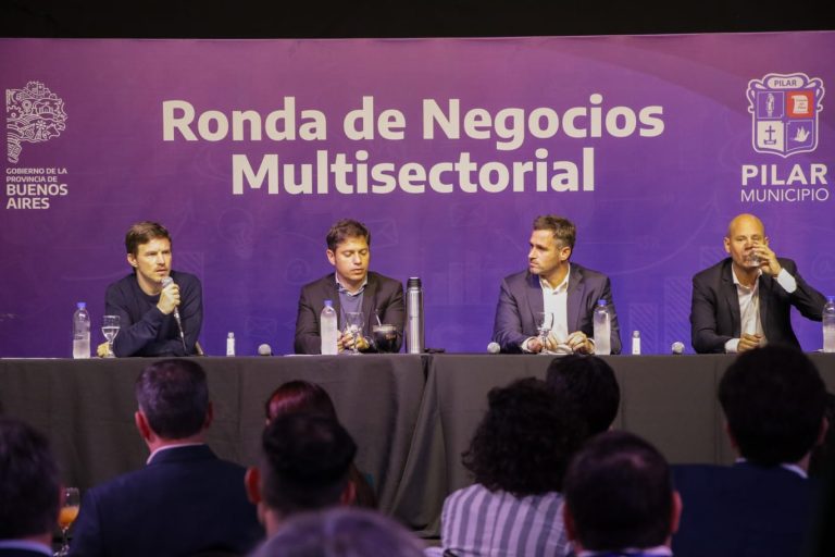 Kicillof encabezó la primera ronda de negocios de 2022
